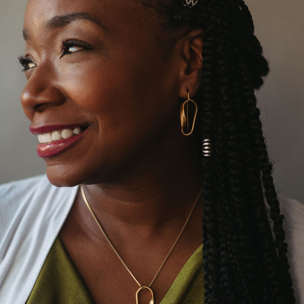 Cami - 14KY Mobius Crosshatch Texture Necklace